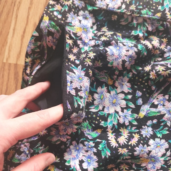 EUC Anthropologie Ett:TWA Floral Shorts, Size S - Picture 2 of 8